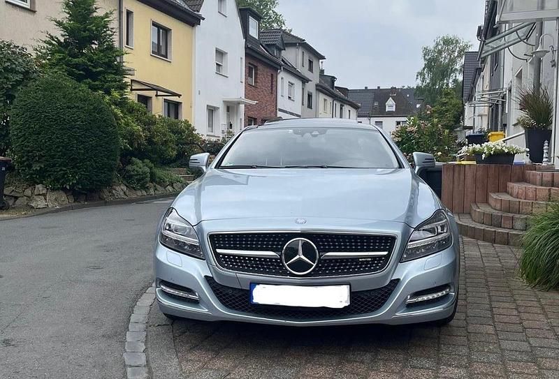 Gebraucht Mercedes CLS350 252 PS (185 kW) 2013 Grau Limousine