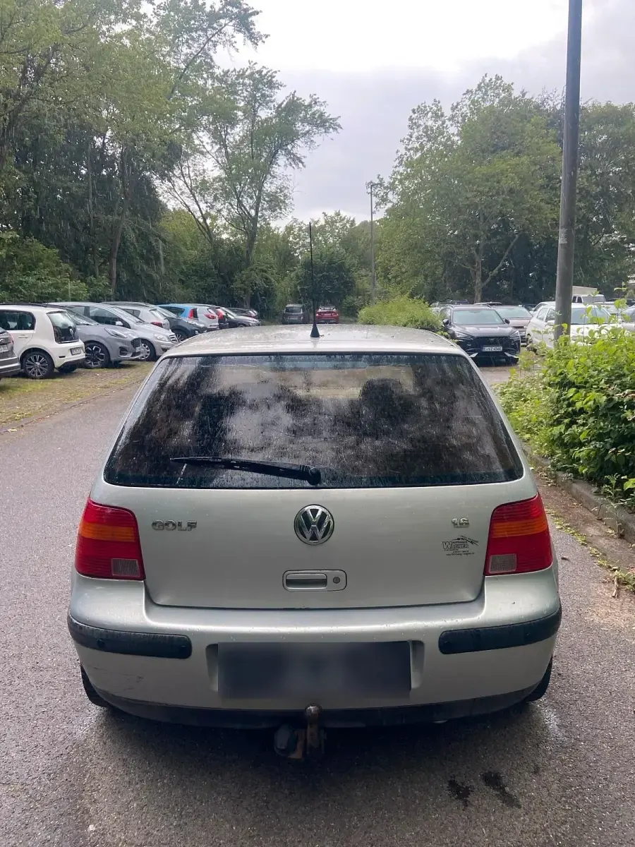 Gebraucht VW Golf IV 101 PS (74 kW) 1998 Silber Kleinwagen
