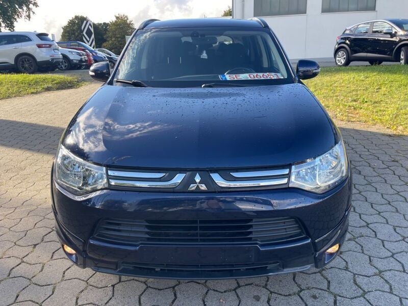 Gebraucht Mitsubishi Outlander Invite 150 PS (110 kW) 2013 Blau SUV