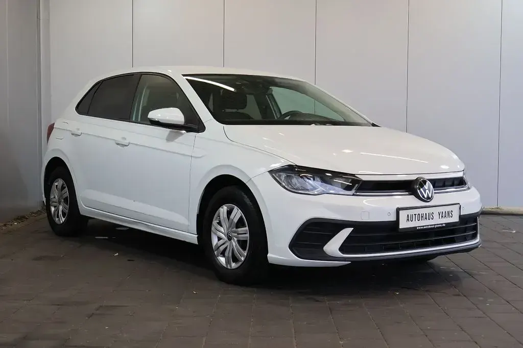 Gebraucht VW Polo 80 PS (58 kW) 2022 Weiß Kleinwagen