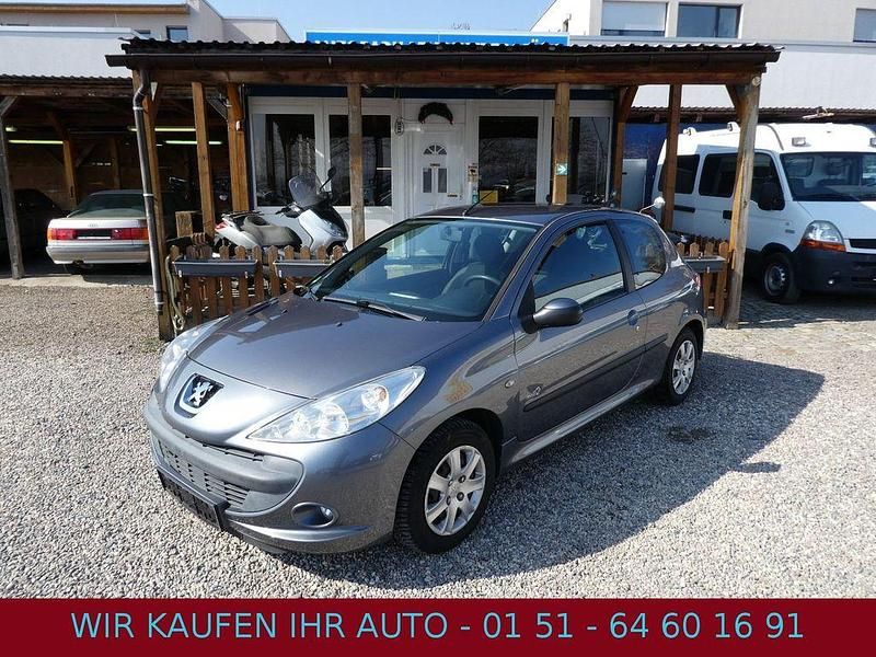 Gebraucht Peugeot 206+ Basis 60 PS (44 kW) 2010 Grau Kleinwagen