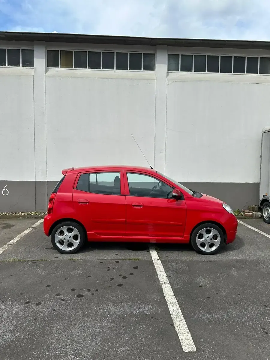 Gebraucht Kia Picanto 66 PS (48 kW) 2009 Rot Kleinwagen