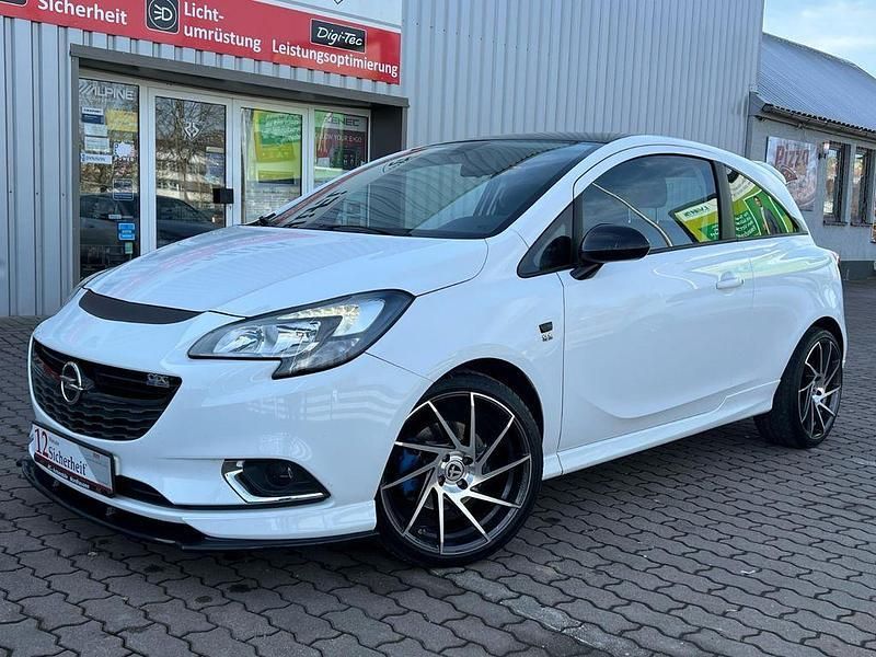 Weiß Gebraucht 2015 Opel Corsa OPC Limousine | 9.999 € (Fairer Preis) - Bild 1/4