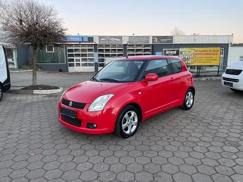 Gebraucht Suzuki Swift 92 PS (67 kW) 2007 Rot Kleinwagen