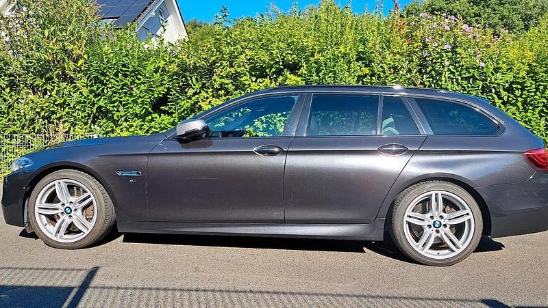 Gebraucht BMW M550 381 PS (280 kW) 2014 Grau Limousine