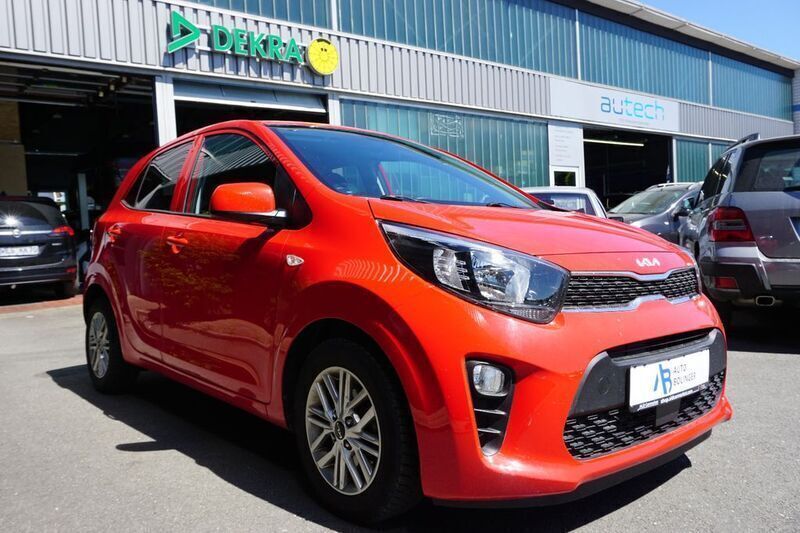 Rot Gebraucht 2022 Kia Picanto DREAM-TEAM Edition Kleinwagen | 10.900 € (Guter Preis) - Bild 1/4