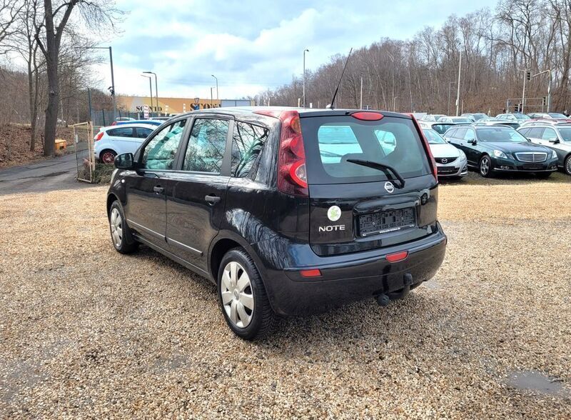 Gebraucht Nissan Note Visia 88 PS (64 kW) 2013 Black (m) Van / Kleinbus