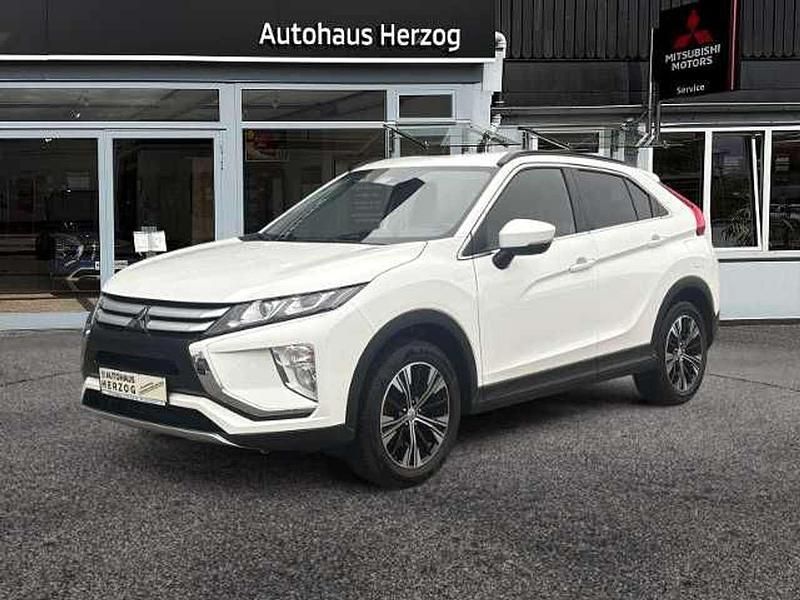 Weiß Gebraucht 2020 Mitsubishi Eclipse Cross Spirit SUV | 16.990 € (Fairer Preis) - Bild 1/4