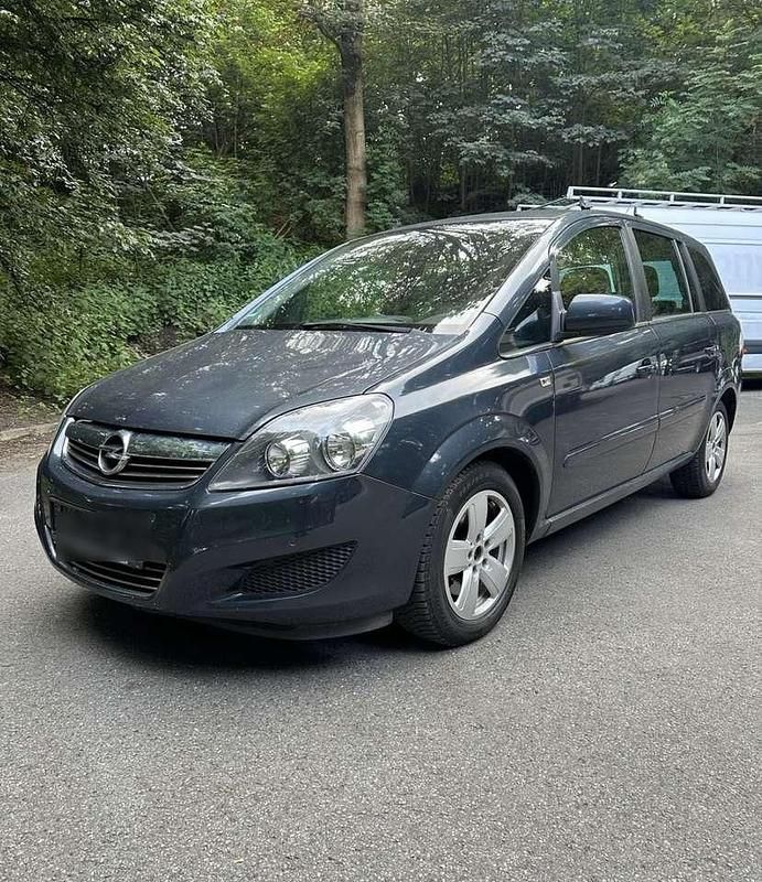 Gebraucht 2010 Opel Zafira Edition Van / Kleinbus | 2.100 € (Fairer Preis) - Bild 1/4