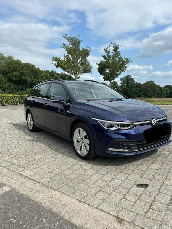 Gebraucht VW Golf VIII Style 190 PS (139 kW) 2022 Blau Kombi