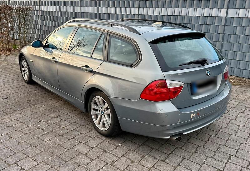 Gebraucht BMW 320 163 PS (119 kW) 2007 Andere farben Kombi