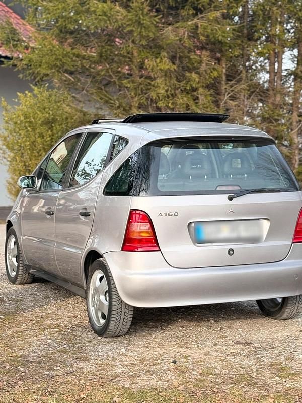 Gebraucht Mercedes A160 105 PS (77 kW) 1998 Silber Limousine
