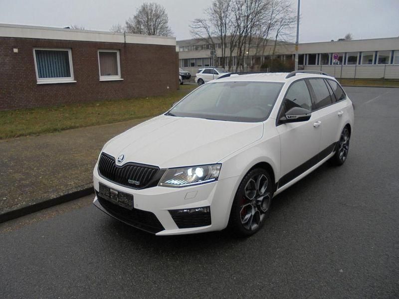Weiß Gebraucht 2015 Skoda Octavia RS Kombi | 10.750 € (Guter Preis) - Bild 1/4