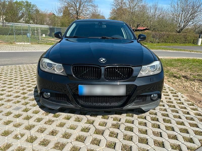 Usado BMW 325 Performance 218 HP (160 kW) 2010 Preto Sedan