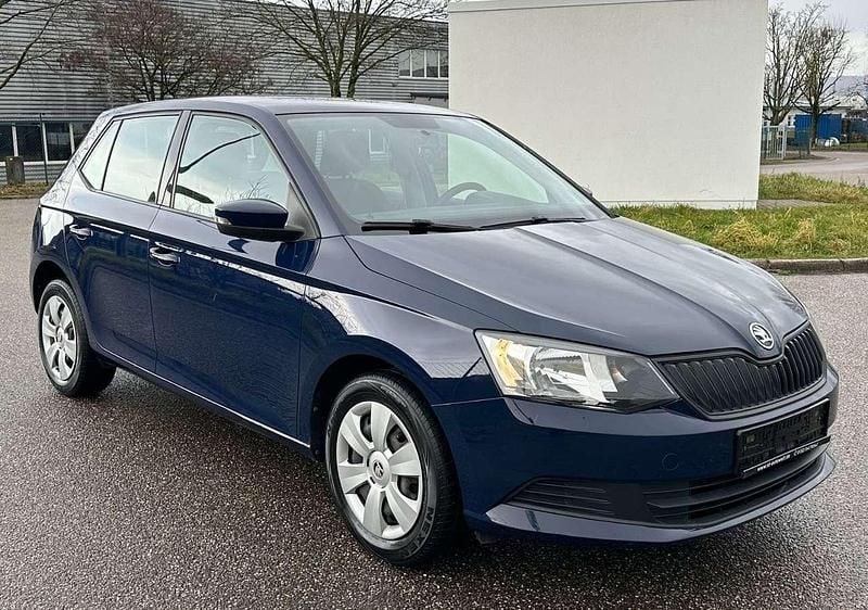 Gebraucht Skoda Fabia Cool Edition 60 PS (44 kW) 2015 Blau Kleinwagen