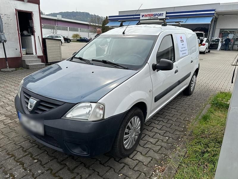 Używany Dacia Logan 70 KM (51 kW) 2010 Biały Minivan