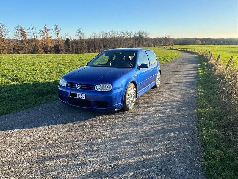 Gebraucht VW Golf IV R 241 PS (177 kW) 2003 Blau Limousine