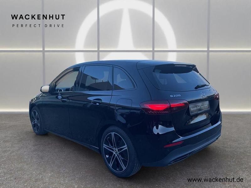 Gebraucht Mercedes B220 Progressive 190 PS (139 kW) 2023 Schwarz Van / Kleinbus