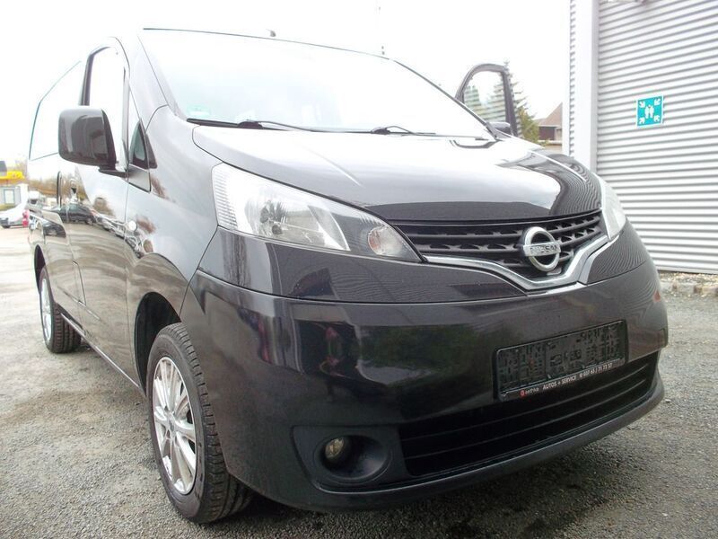 Schwarz Gebraucht 2017 Nissan Evalia Tekna Van / Kleinbus | 7.990 € (Guter Preis) - Bild 1/4