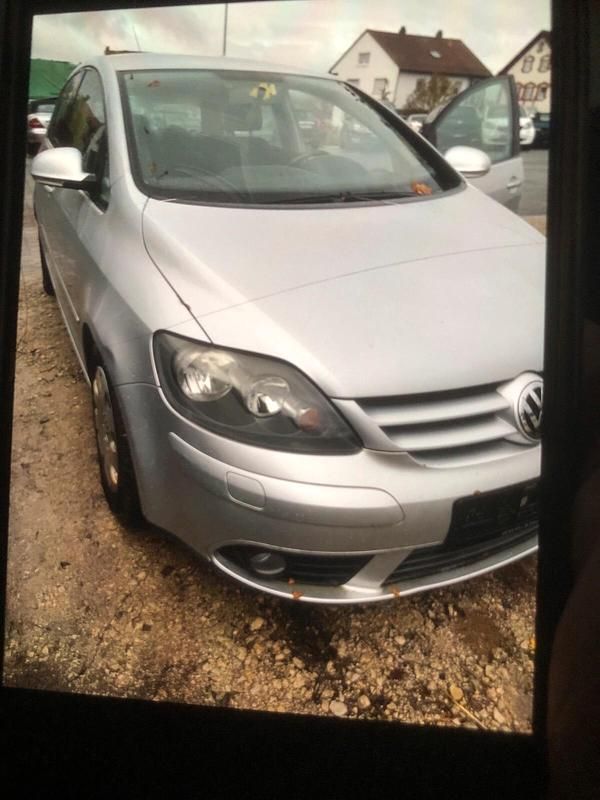 Silber Gebraucht 2008 VW Golf Plus Cross Van / Kleinbus | 1.700 € (Superpreis) - Bild 1/4