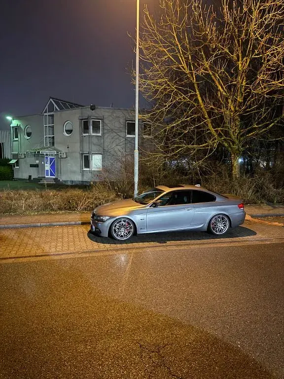 Gebraucht BMW 335 Sport Line 420 PS (308 kW) 2008 Silber Coupé