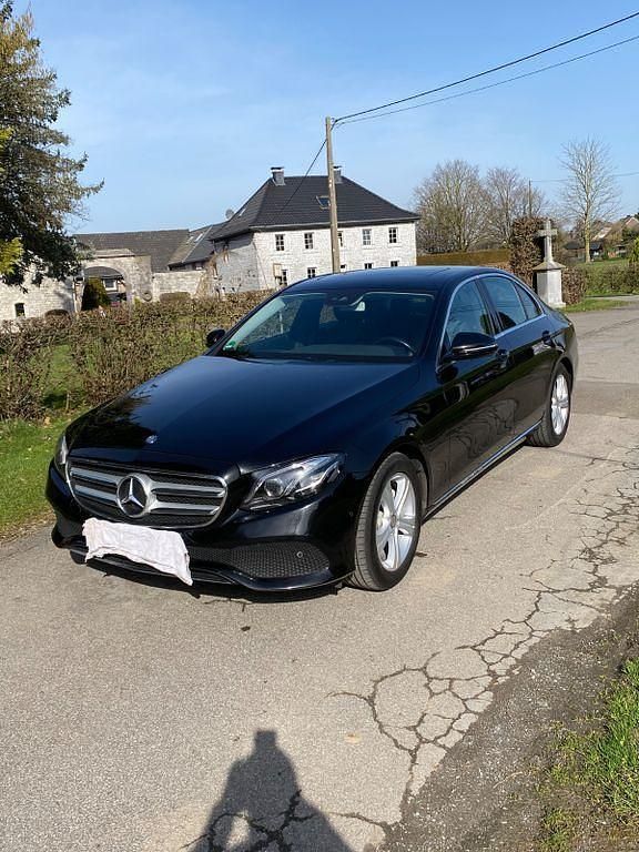 Gebraucht Mercedes E200 Avantgarde 184 PS (135 kW) 2016 Schwarz Limousine