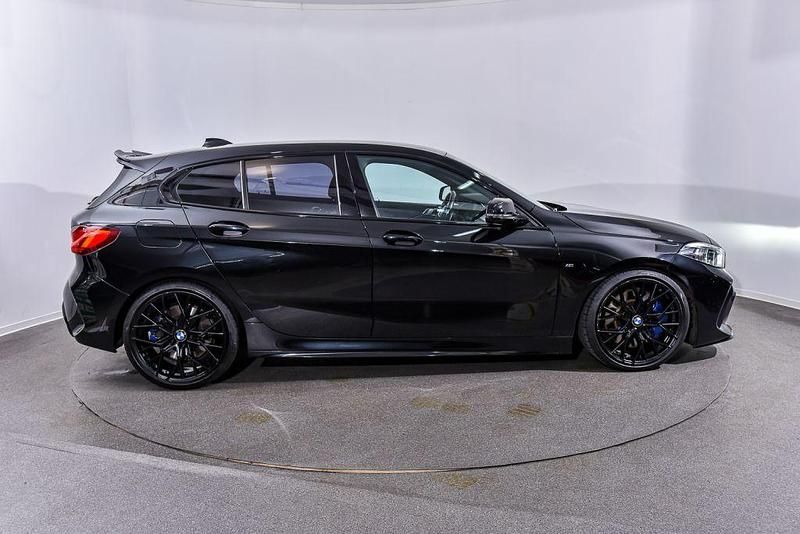 Gebraucht BMW M135 Performance 306 PS (225 kW) 2020 Black sapphire metallic Kleinwagen