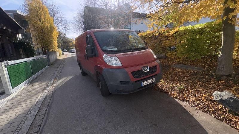 Rot Gebraucht 2009 Peugeot Boxer Van | 3.799 € (Guter Preis) - Bild 1/4