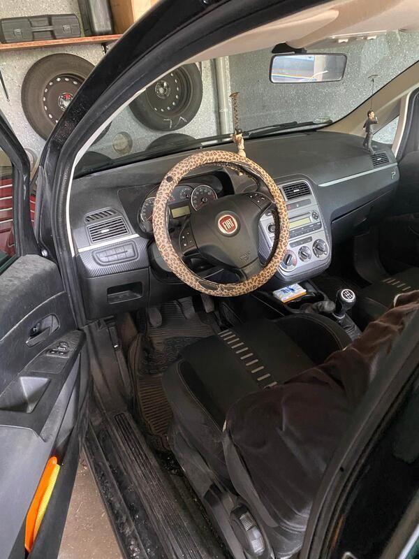 Schwarz Gebraucht 2009 Fiat Punto Kleinwagen | 1.200 € - Bild 1/4