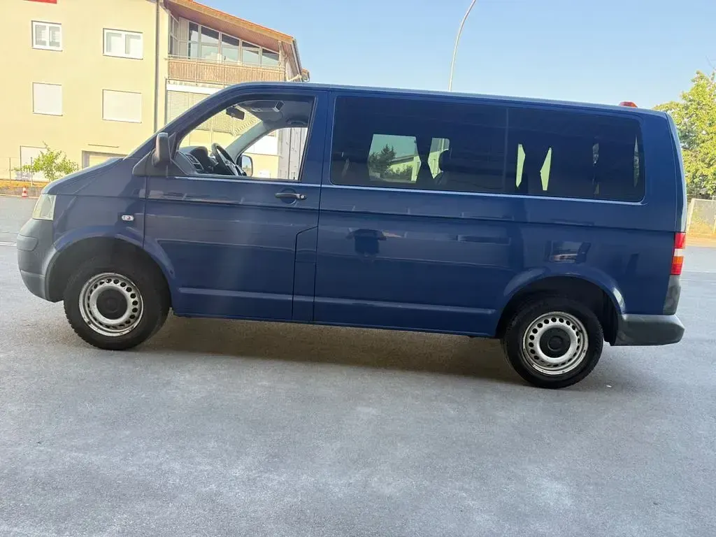 Gebraucht VW Caravelle 131 PS (96 kW) 2009 Blau Van