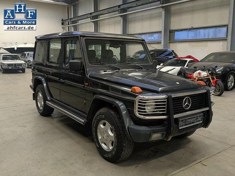 Gebraucht Mercedes G300 177 PS (130 kW) 1996 Schwarz SUV
