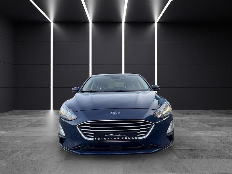 Gebraucht Ford Focus Cool & Connect 95 PS (69 kW) 2019 Blazer blue Limousine
