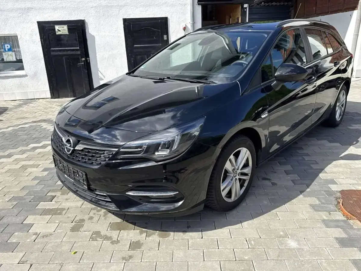 Gebraucht Opel Astra Business Edition 105 PS (77 kW) 2021 Schwarz Kombi