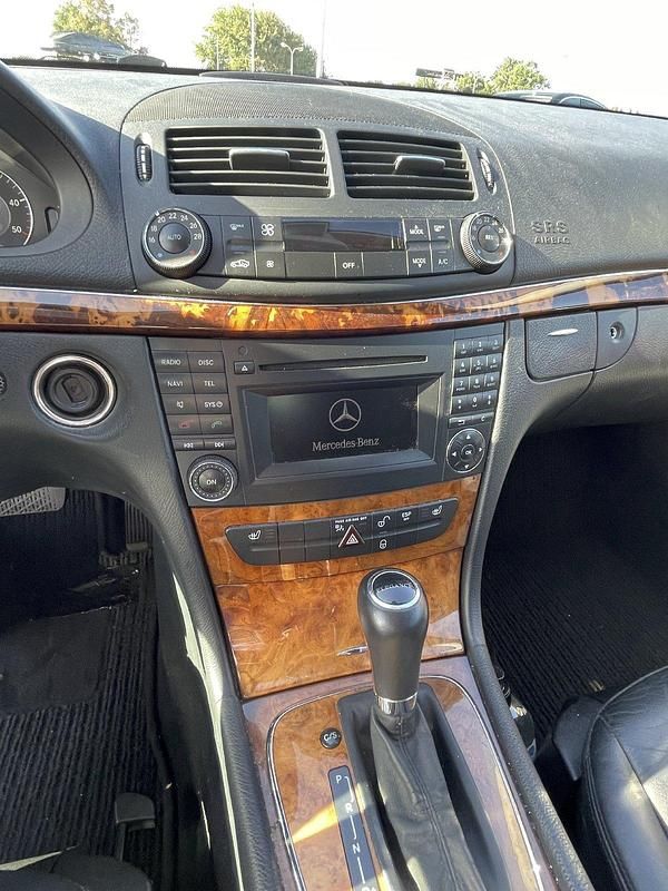 Gebraucht Mercedes E220 170 PS (125 kW) 2009 Grau Kombi