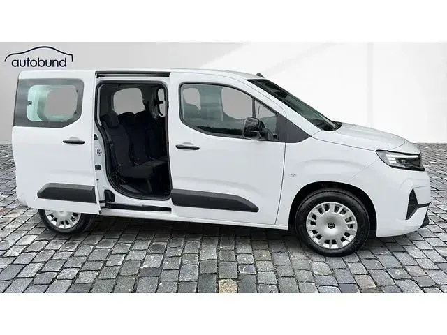 Neu Opel Combo Edition+ 110 PS (80 kW) 2026 Van / Kleinbus