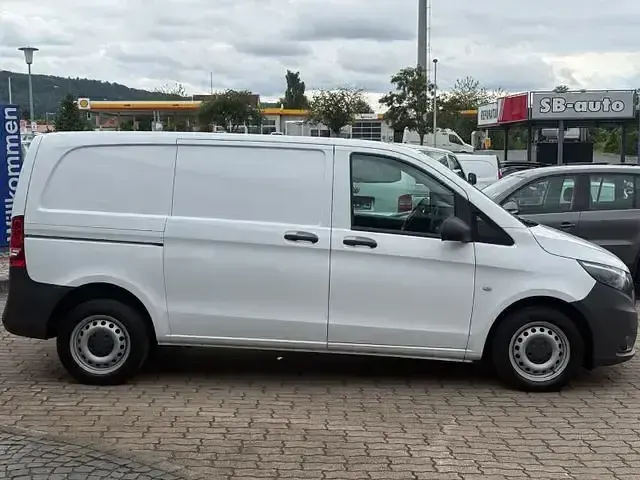 Gebraucht Mercedes Vito 136 PS (100 kW) 2021 Weiß Van