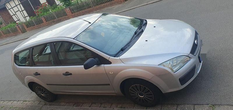 Second-hand Ford Focus 100 CP (73 kW) 2005 Argintiu Break