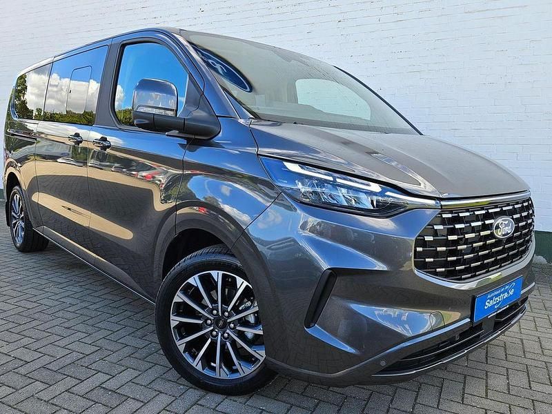 Neu Ford Tourneo Titanium X 170 PS (125 kW) 2025 Magneticgrau metallic Van / Kleinbus