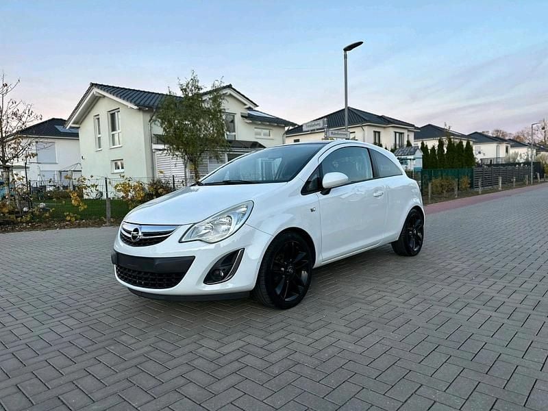 Weiß Gebraucht 2012 Opel Corsa OPC Kleinwagen | 2.399 € (Superpreis) - Bild 1/4
