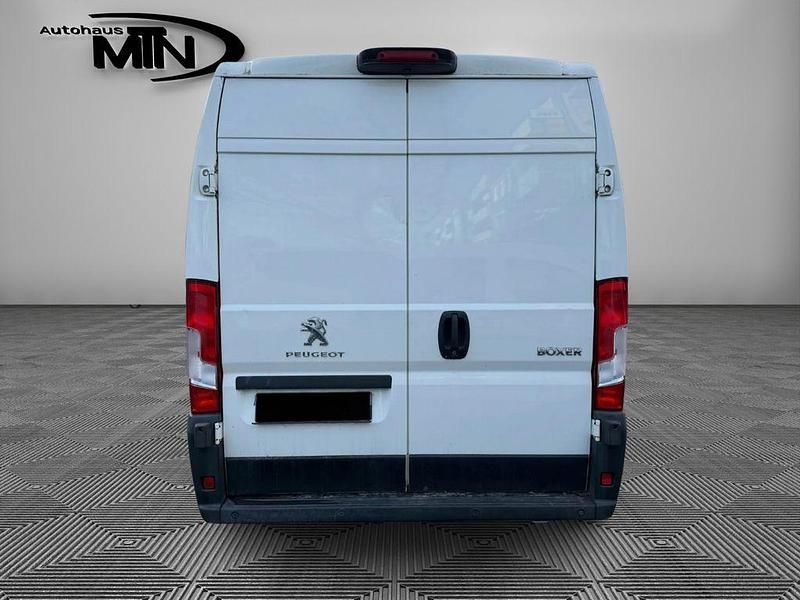 Gebraucht Peugeot Boxer 131 PS (96 kW) 2019 Weiß Van