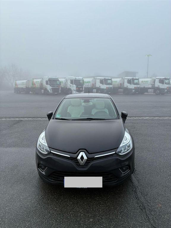 Gebraucht Renault Clio IV Initiale Paris 118 PS (86 kW) 2017 Schwarz Limousine