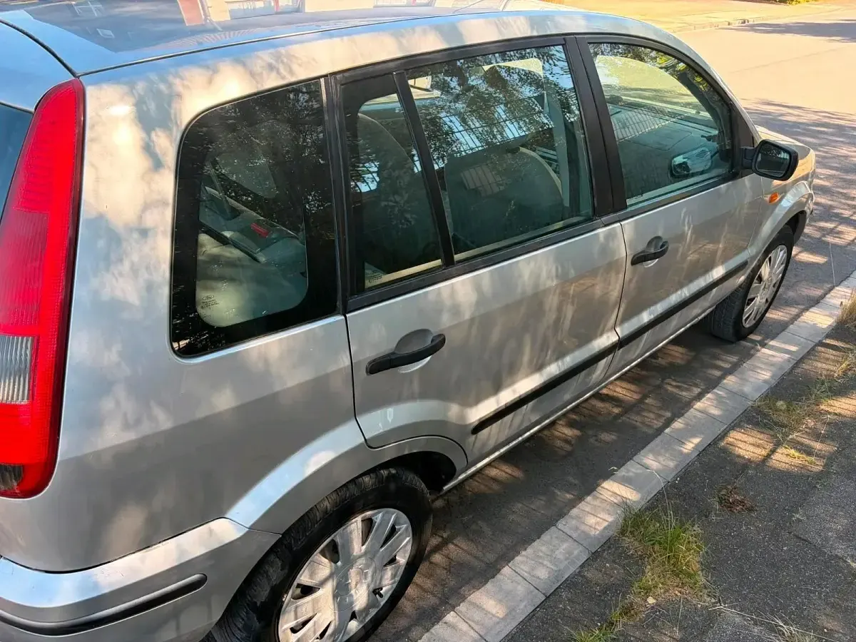 Gebraucht Ford Fusion 80 PS (58 kW) 2005 Silber Kleinwagen