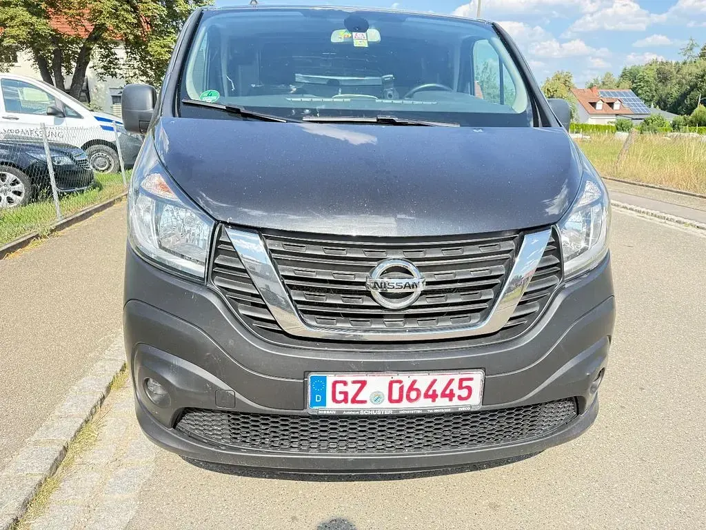 Gebraucht Nissan NV300 Comfort 145 PS (106 kW) 2019 Schwarz Van