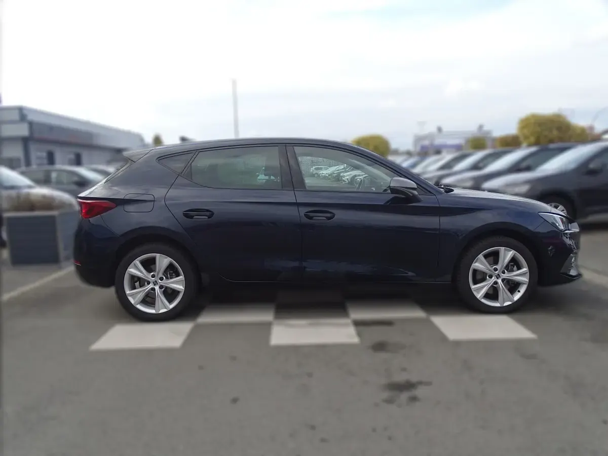 Gebraucht Seat Leon FR 150 PS (110 kW) 2023 Metallic