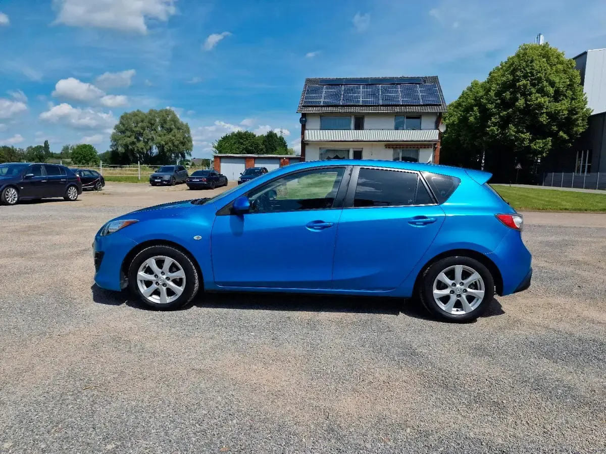 Gebraucht Mazda 3 109 PS (80 kW) 2009 Blau Kleinwagen
