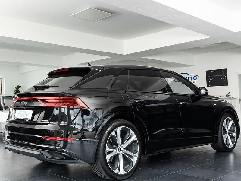 Gebraucht Audi Q8 S-Line 286 PS (210 kW) 2022 Schwarz SUV