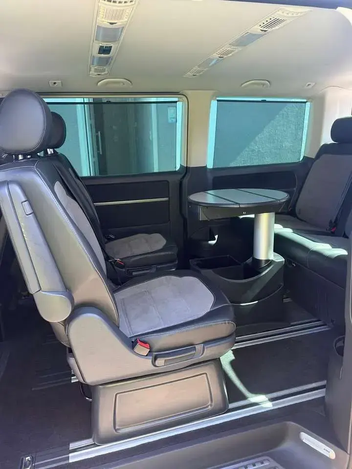 Gebraucht VW Multivan Exclusive 150 PS (110 kW) 2021 Blau Van / Kleinbus