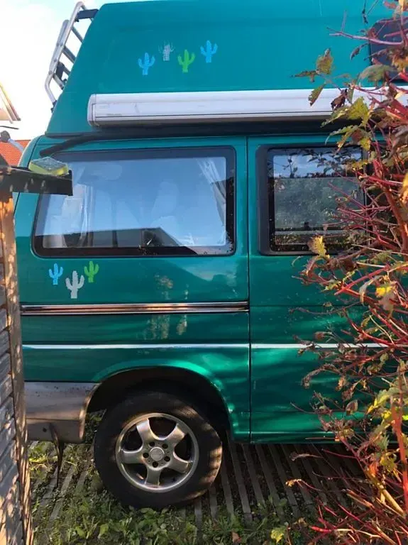 Gebraucht VW Multivan 102 PS (75 kW) 1995 Grün Van / Kleinbus