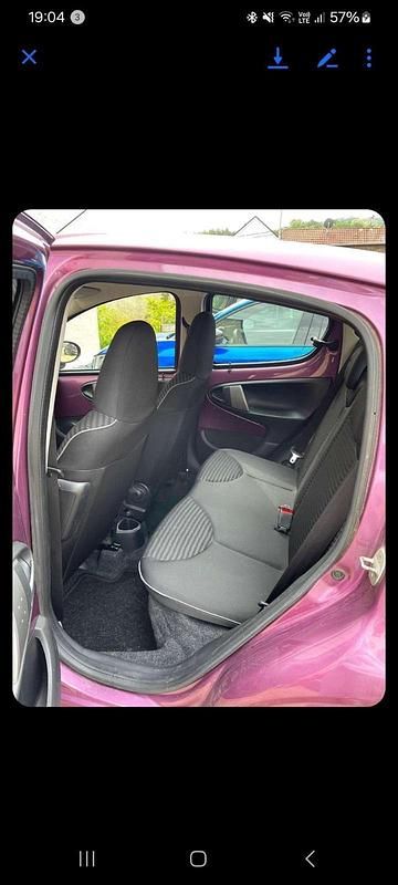 Gebraucht Peugeot 107 68 PS (50 kW) 2012 Violet Kleinwagen