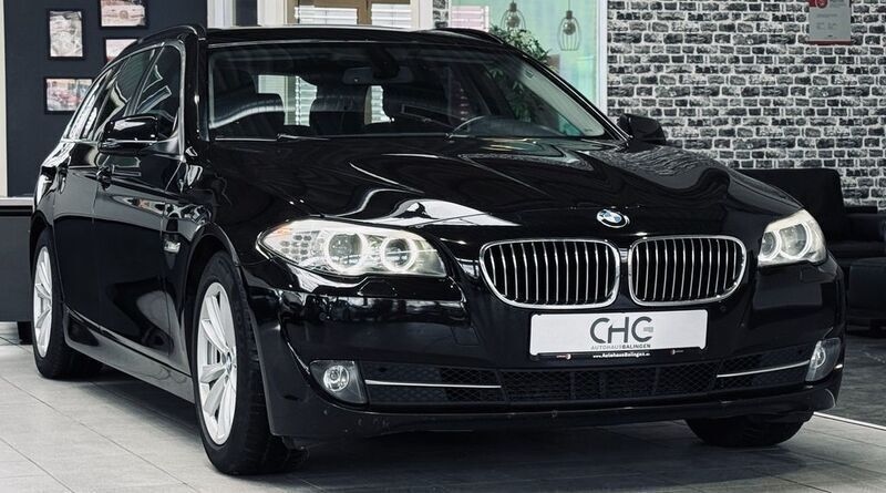 Schwarz Gebraucht 2012 BMW 525 Sport Line Kombi | 9.990 € (Fairer Preis) - Bild 1/4